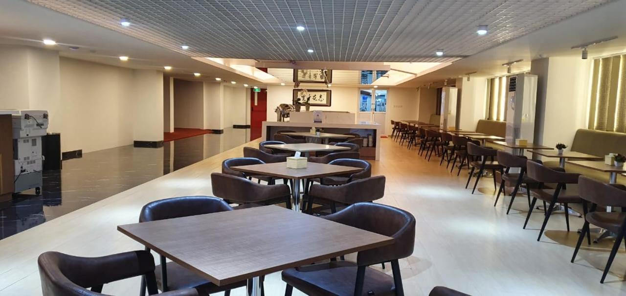 Grand G7 Hotel Pasar Baru Jakarta Luaran gambar
